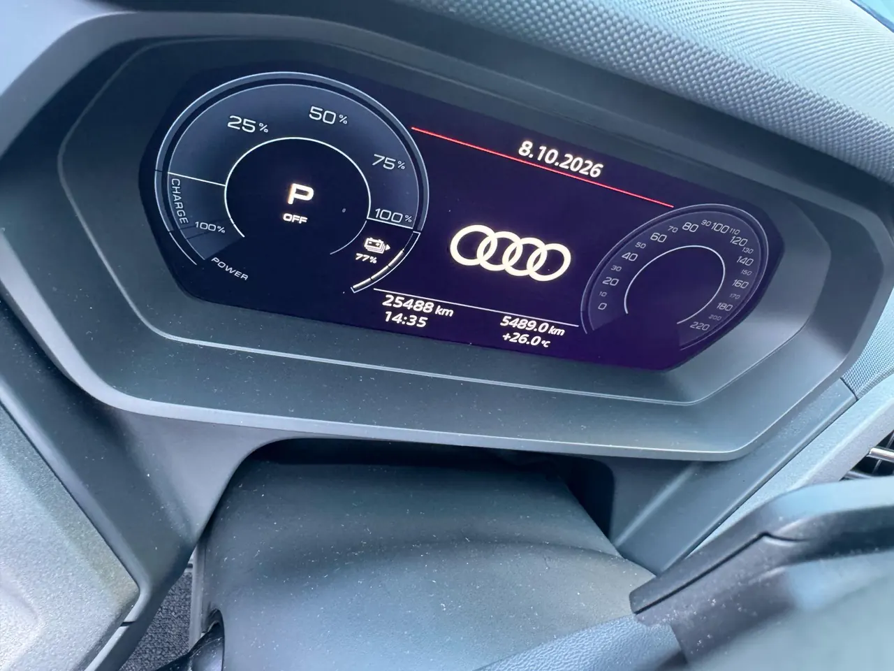 Audi 2023 Q5 e-tron 40 star shine mecha set automatic gear 10