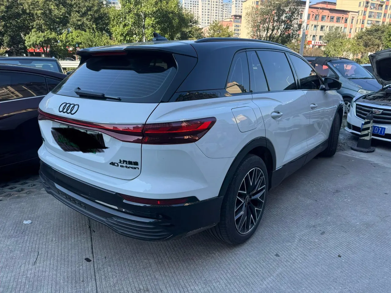 Audi 2023 Q5 e-tron 40 star shine mecha set automatic gear 9