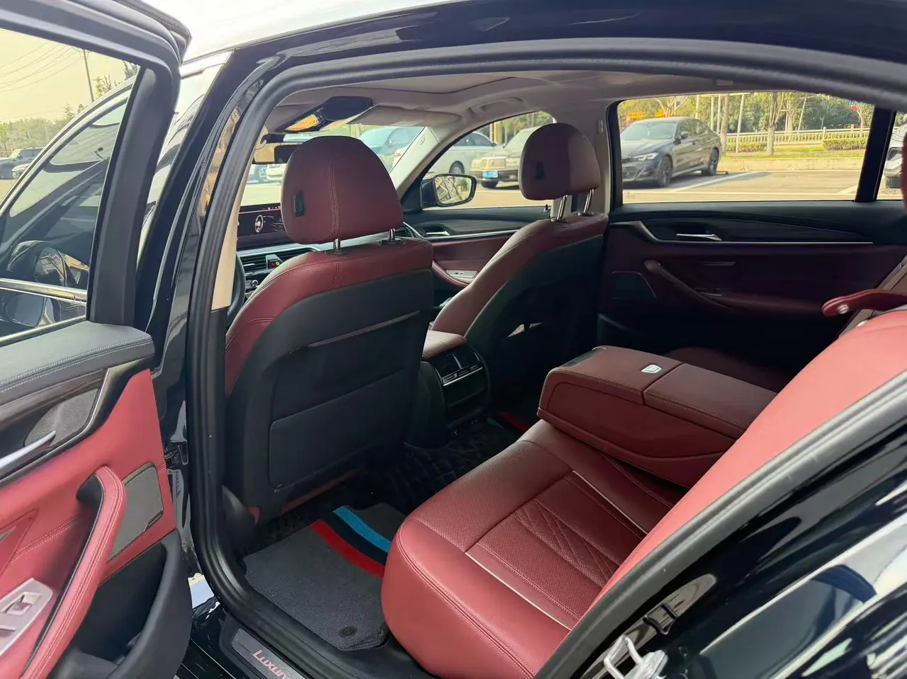 BMW 5 Series 2023 530Li 2.0T Leading Luxury Suit Automatic Gear 4