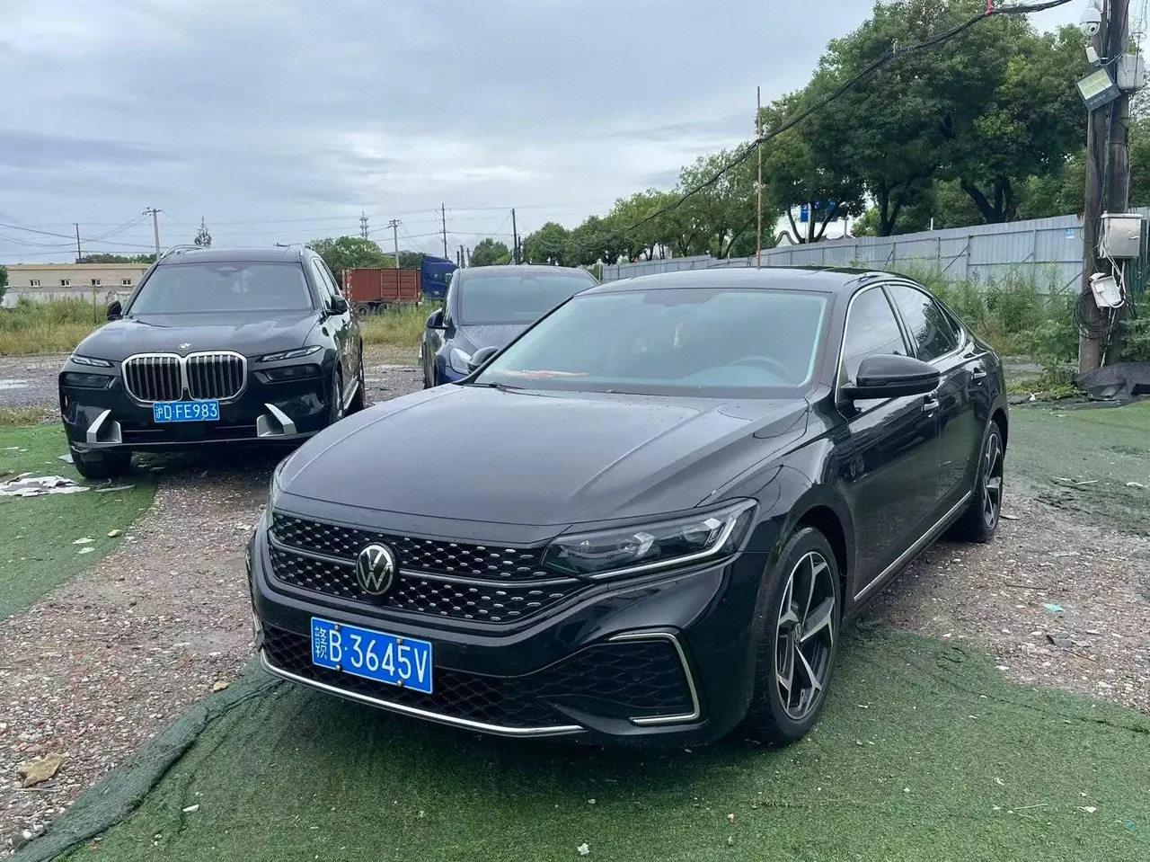 Open image lightbox: Volkswagen 2023 Passat 2.0TSI 330TSI Starry Sky Luxury Edition (facelift) Automatic