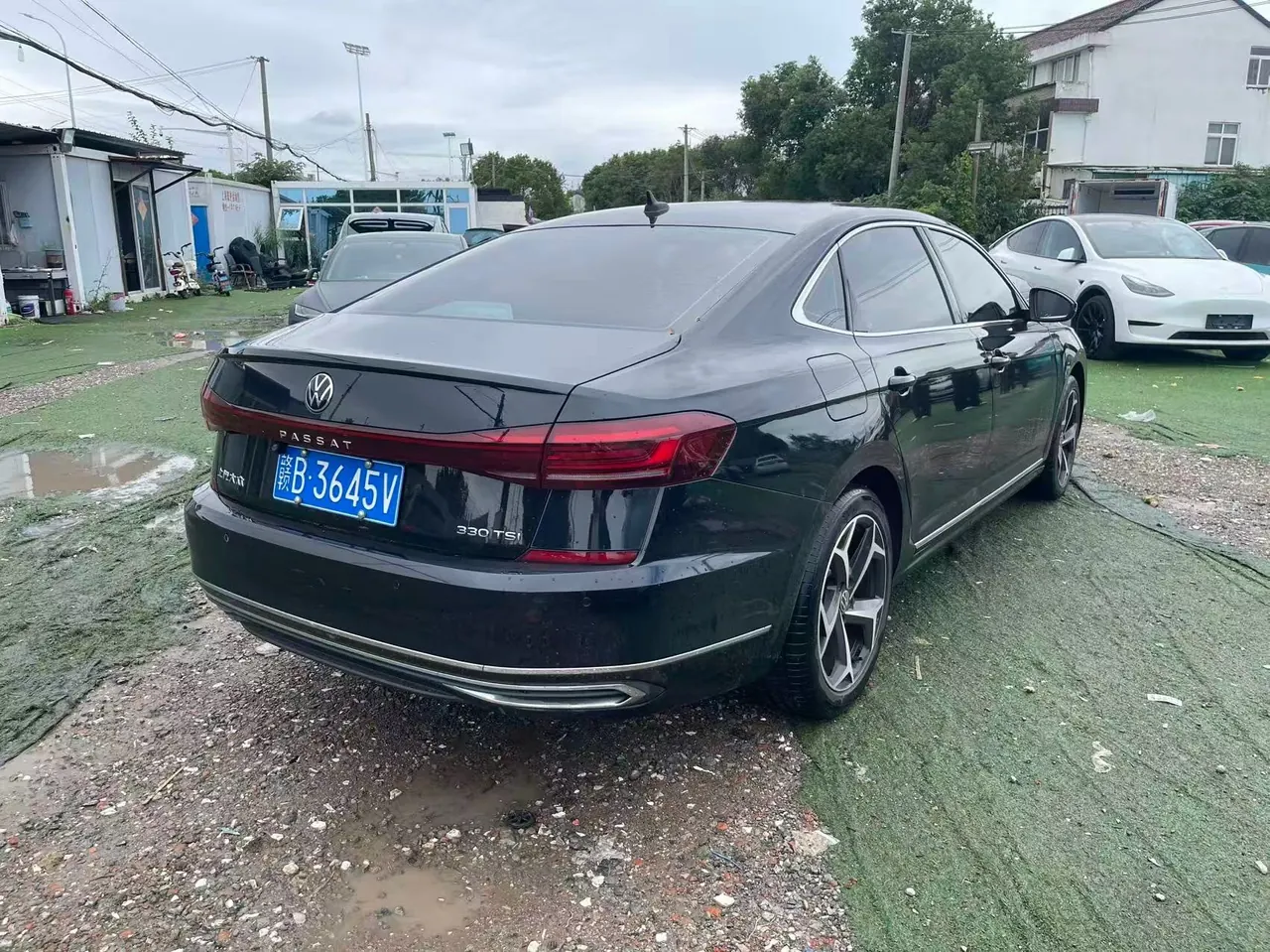Volkswagen 2023 Passat 2.0TSI 330TSI Starry Sky Luxury Edition (facelift) Automatic 6