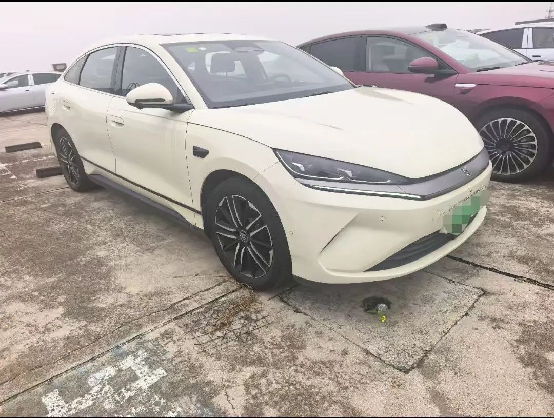 BYD 2025 Qin L EV 545KM cloud chariot type automatic gear 2