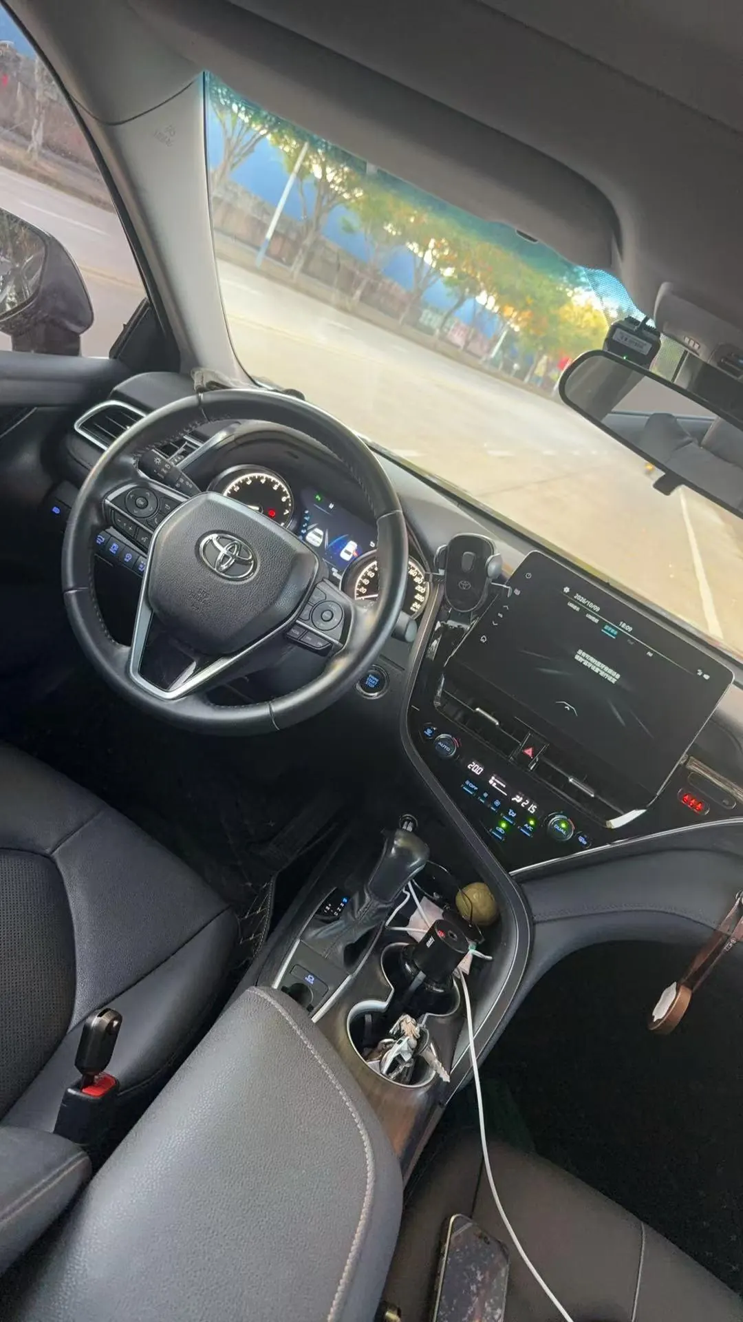 Toyota 2023 Camry 2.0G Stepless Deluxe Edition Automatic Gear 3