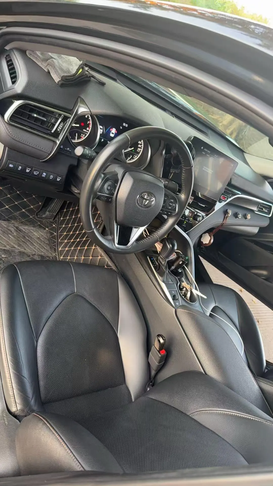 Toyota 2023 Camry 2.0G Stepless Deluxe Edition Automatic Gear 6