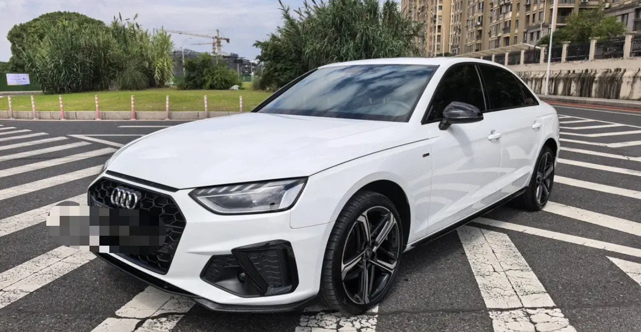 Open image lightbox: Audi 2025 A4L 2.0TFSI 40TFSI 2 million‑vehicle celebration edition, luxury sporty model, automatic transmission