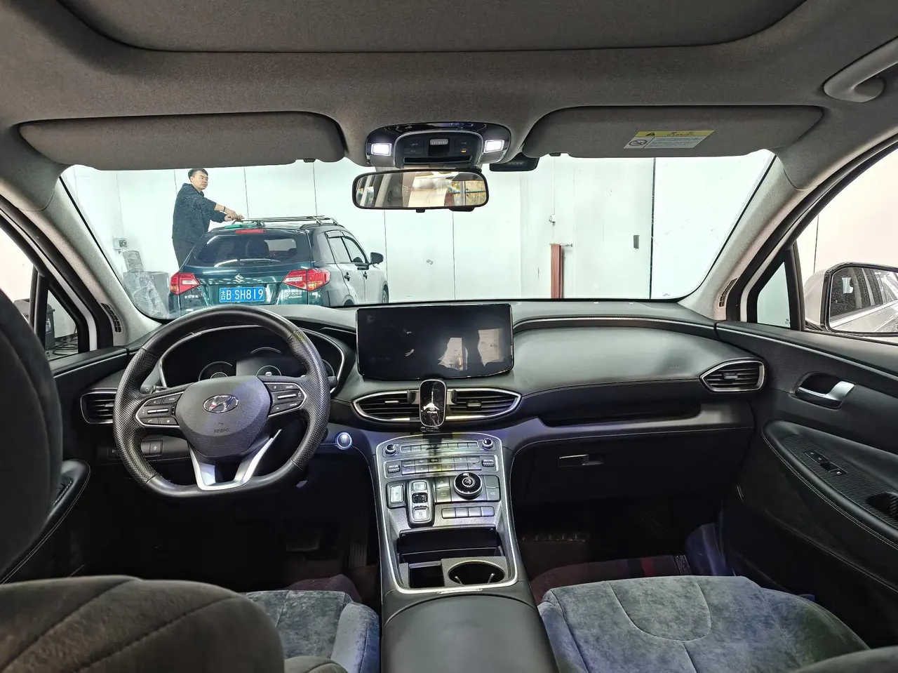 Hyundai 2023 Shengda Traveler 2.0TGDi 380TGDi GLX Two-Drive Elite Edition Automatic Gear 3