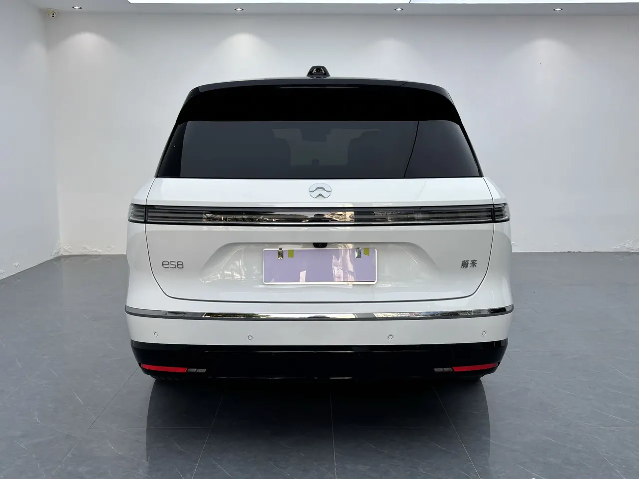 NIO 2026 ES8 6-seat executive deluxe automatic gear 11