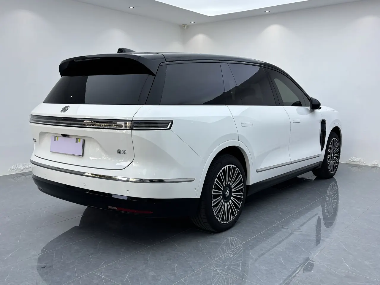 NIO 2026 ES8 6-seat executive deluxe automatic gear 12