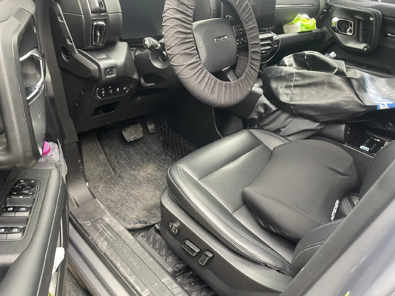 Haval 2023 big dog 2.0T 4-wheel drive Chao Ye Plus automatic gear 2