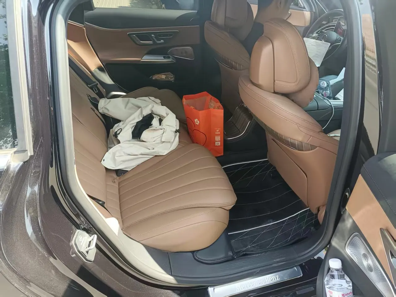 Mercedes Benz E-Class 2026 model E 300 L 48V 2.0T Luxury Edition Automatic 3