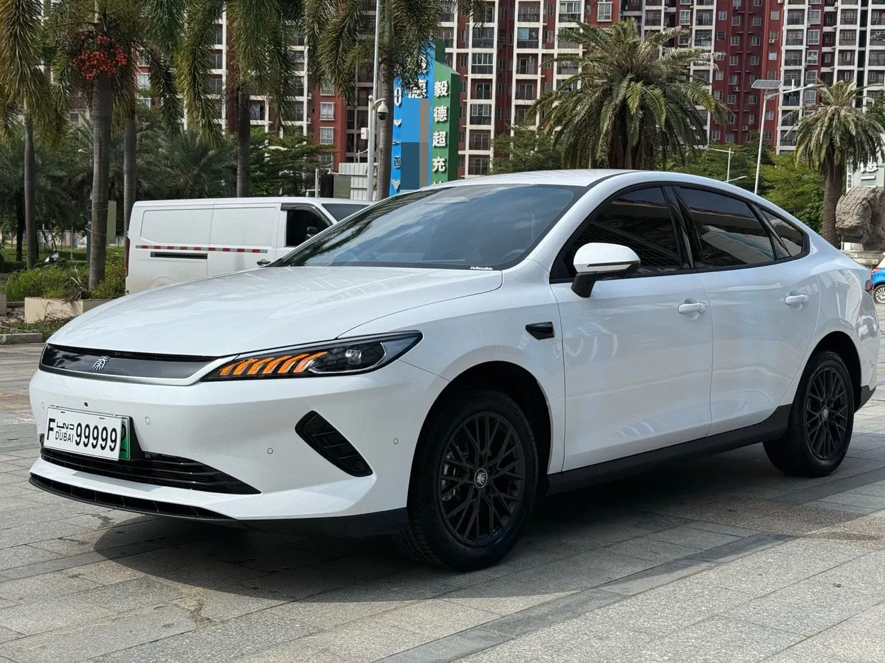 Open image lightbox: BYD 2025 Qin PLUS EV Smart Driving Edition 420KM Leading Automatic Gear