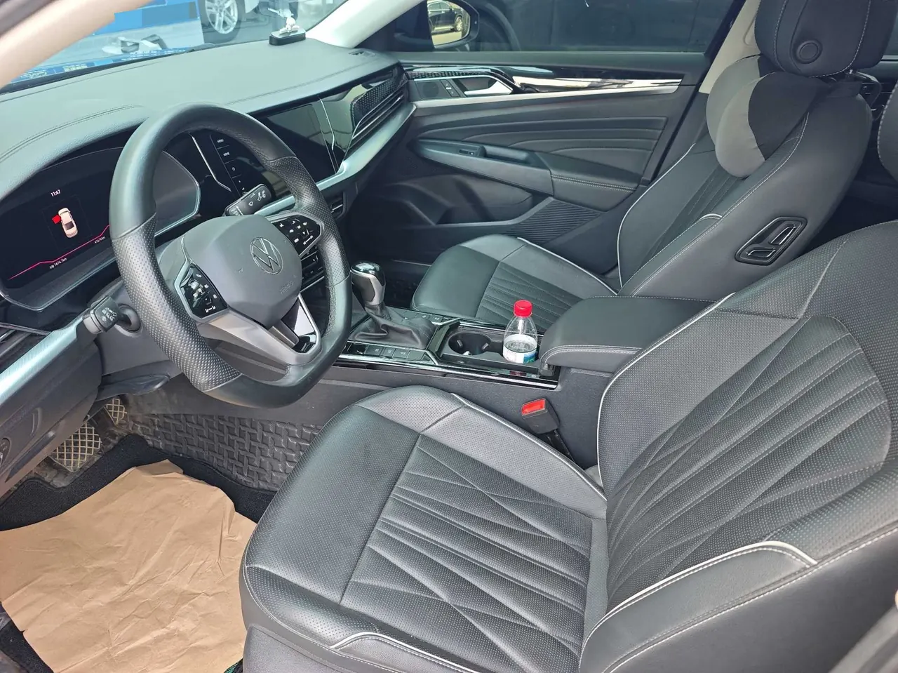 Volkswagen 2023 Passat 2.0TSI 330TSI Deluxe Edition (Modified) Automatic Gear 3