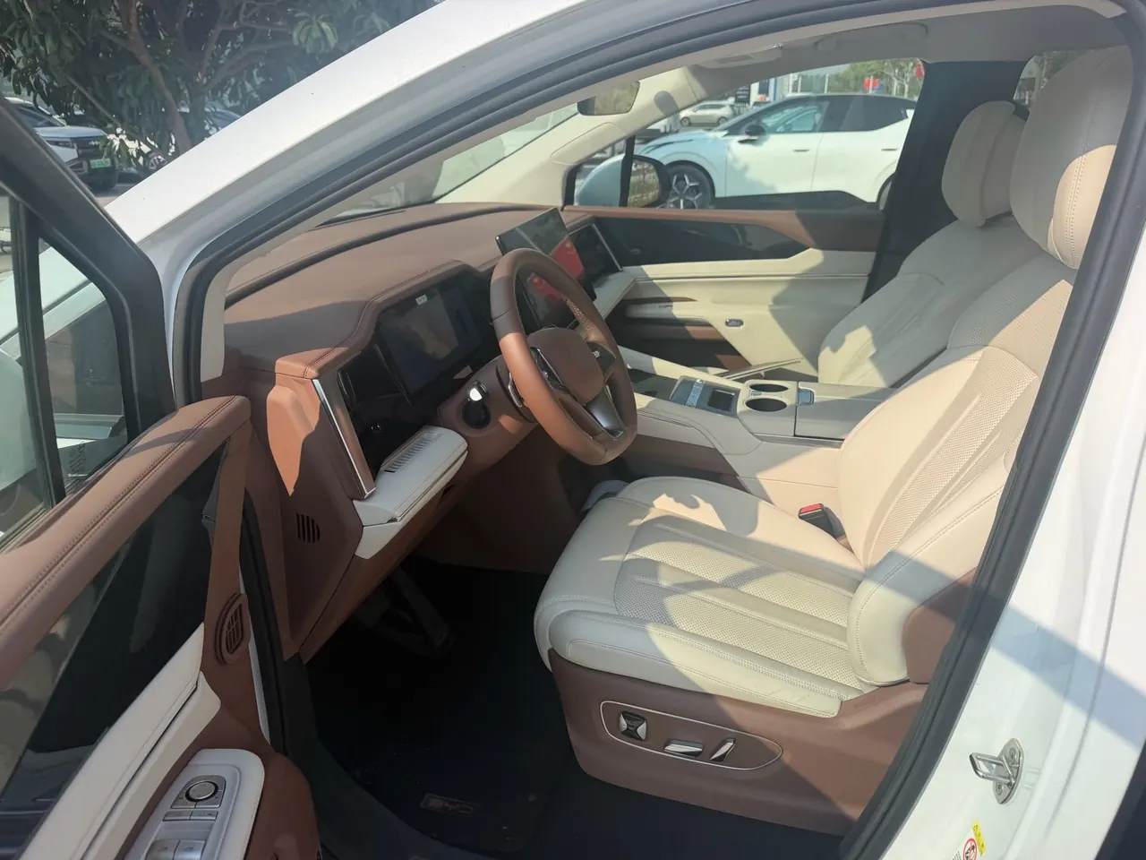 BYD 2025 summer DM-i 1.5T stepless 180km Exceed automatic gear 2