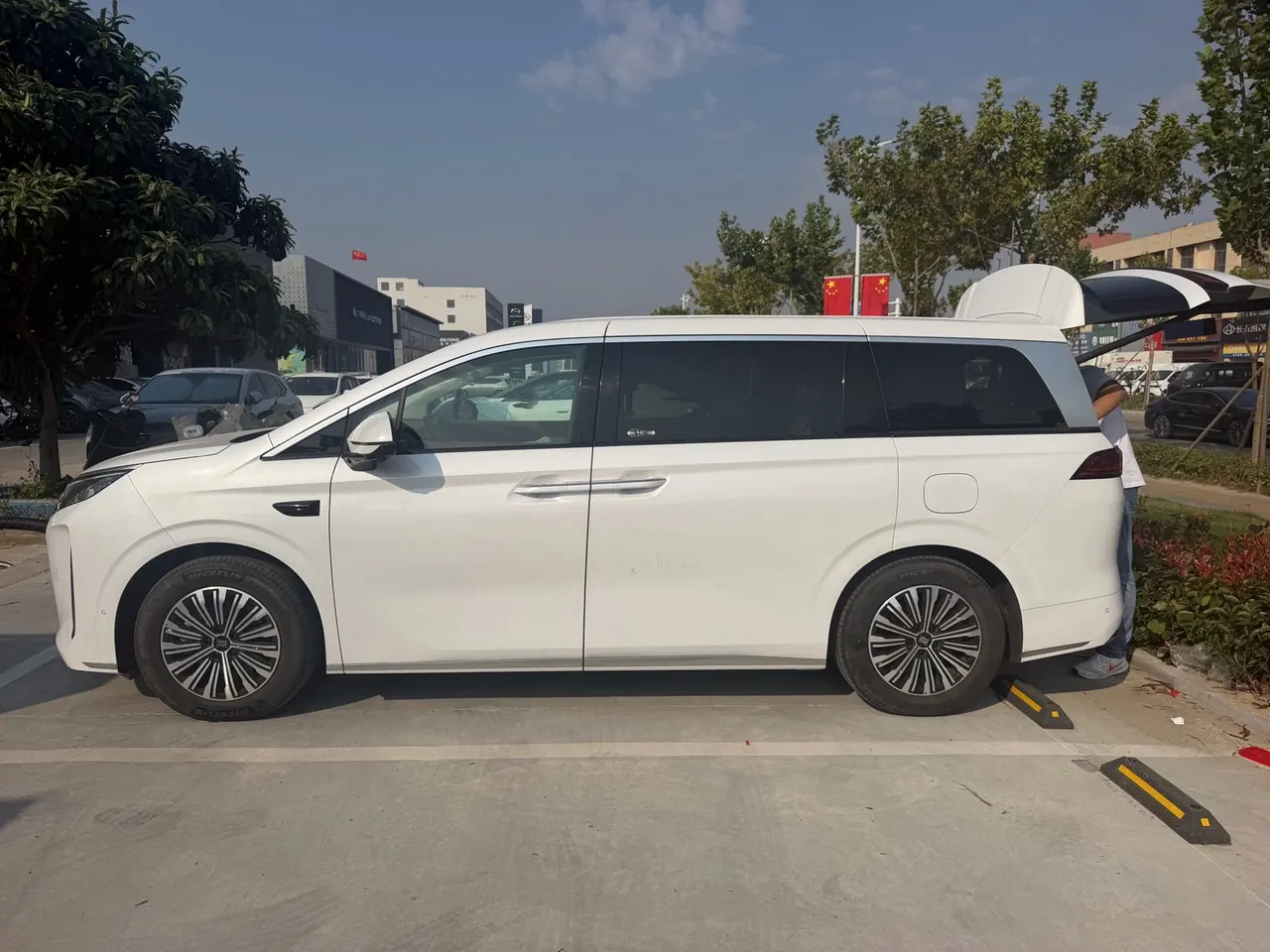 BYD 2025 summer DM-i 1.5T stepless 180km Exceed automatic gear 4