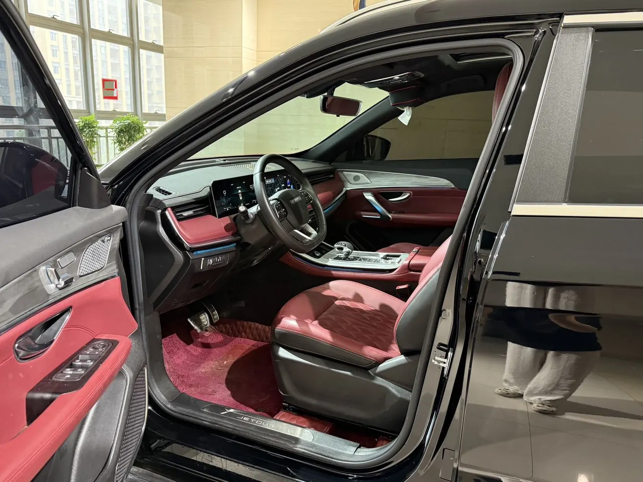 Jetour 2023 X70 PLUS 1.5T Brave PLUS5 Automatic Gear 4