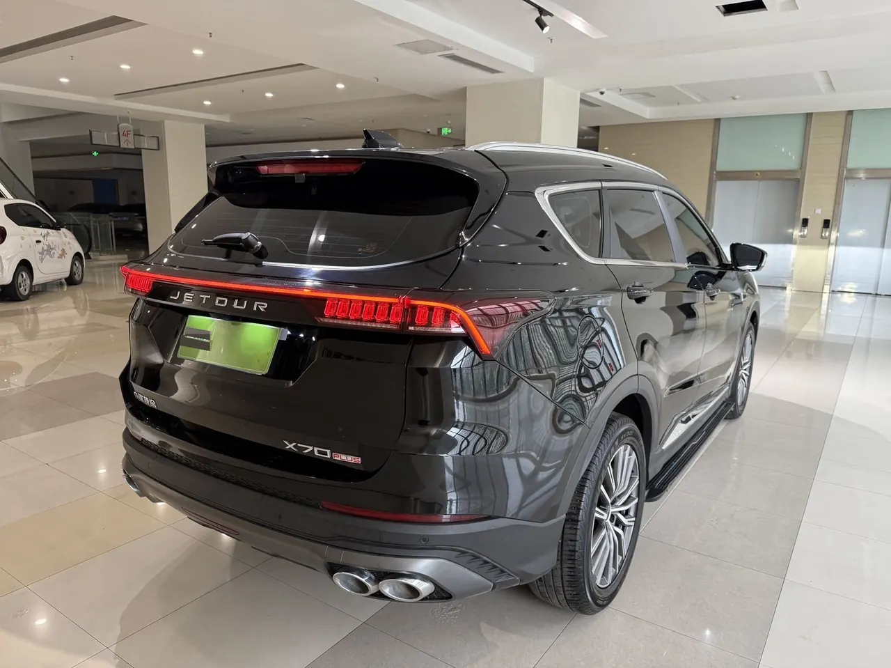Jetour 2023 X70 PLUS 1.5T Brave PLUS5 Automatic Gear 8