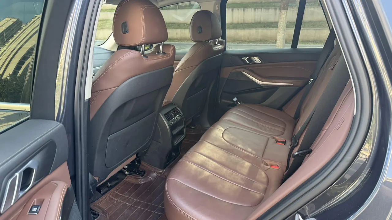 BMW X5 (Imported) 2020 X5 xDrive30i 2.0T X Design Set Automatic Gear 4