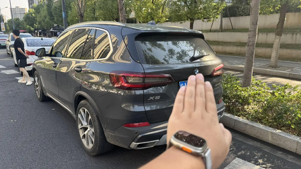 BMW X5 (Imported) 2020 X5 xDrive30i 2.0T X Design Set Automatic Gear 5