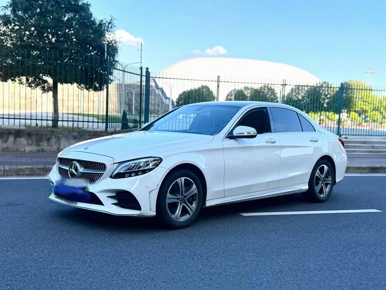 打开图片灯箱:Mercedes Benz Class C 2020 C 260 L 48V 1.5T Sports Edition Automatic Gear