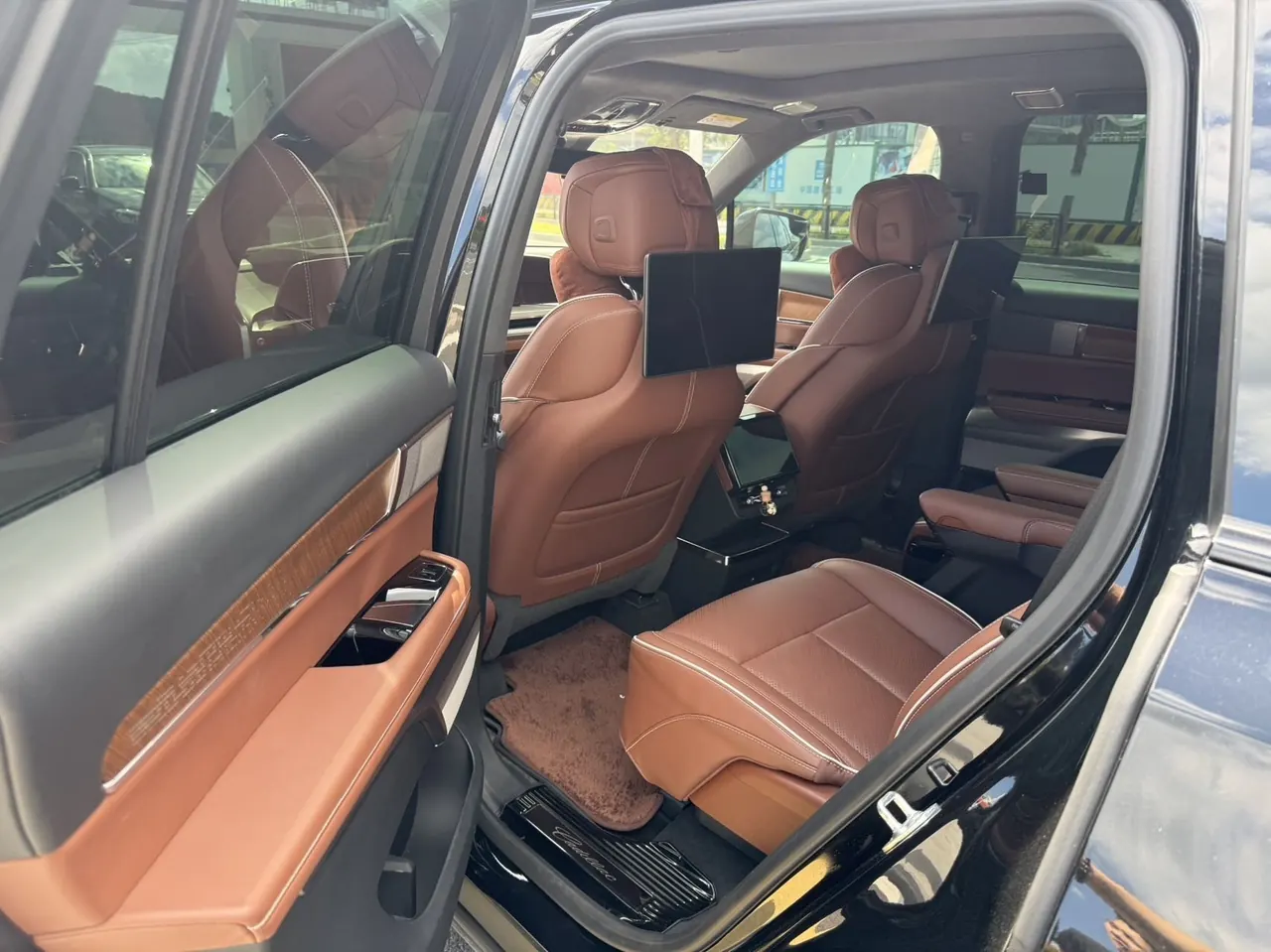 Cadillac 2026 Kayvid high-performance four-wheel drive Ultra automatic transmission 6