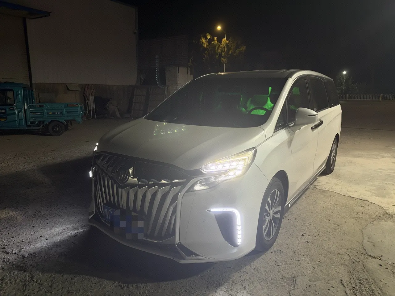 Open image lightbox: Buick 2020 GL8 ES Lu Zun 2.0T 653T Exclusive Automatic Gear
