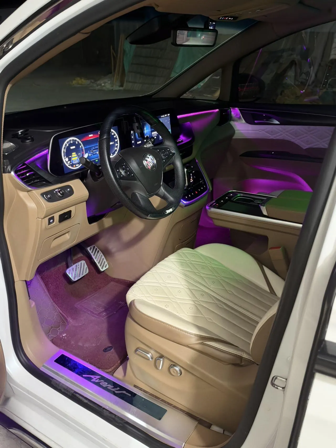 Buick 2020 GL8 ES Lu Zun 2.0T 653T Exclusive Automatic Gear 5
