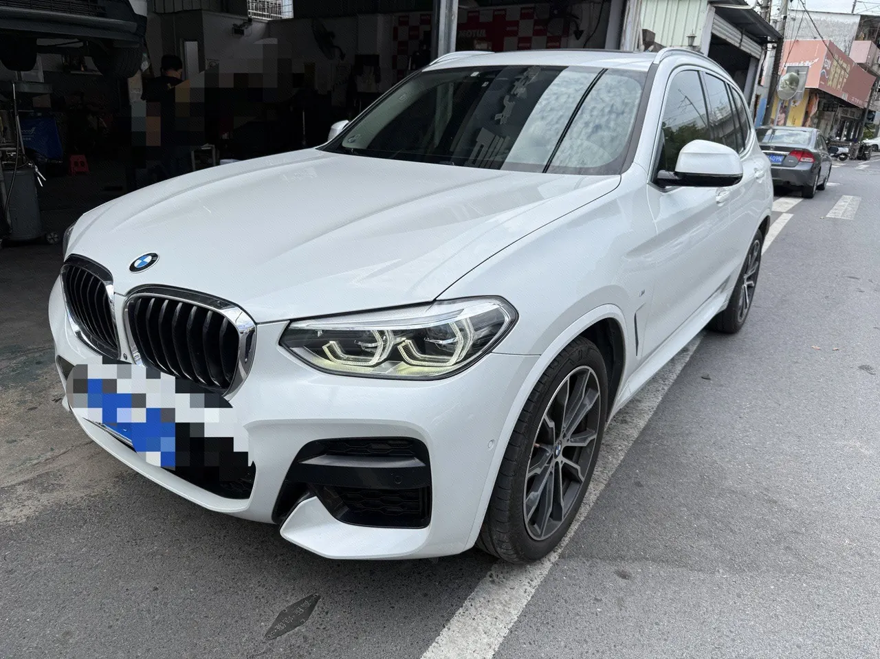 Open image lightbox: BMW 2020 X3 xDrive30i 2.0T Leading M Sports Suit Automatic Gear