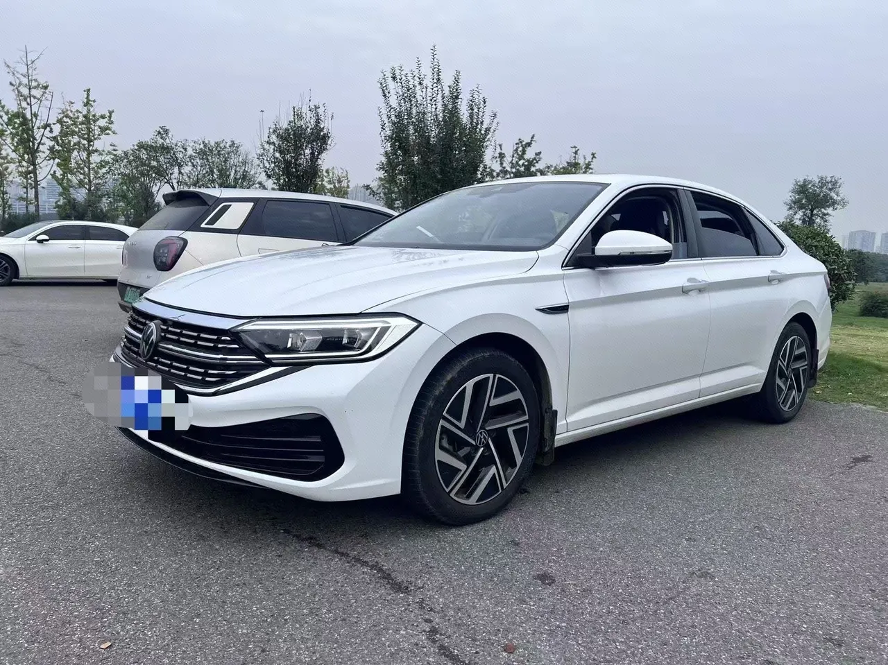 Открыть галерею: Volkswagen 2023 Sagitar 1.5TSI 300TSI Exceed Edition Automatic