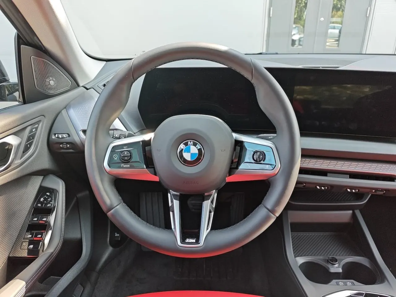 BMW 2 series 2025 225L 2.0T M sports obsidian night suit automatic gear 14
