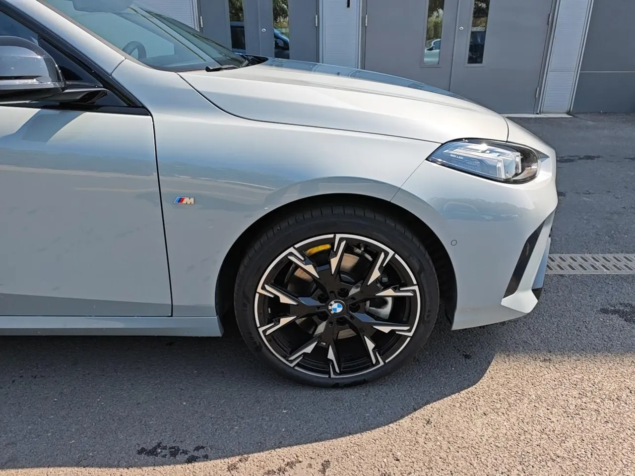 BMW 2 series 2025 225L 2.0T M sports obsidian night suit automatic gear 8