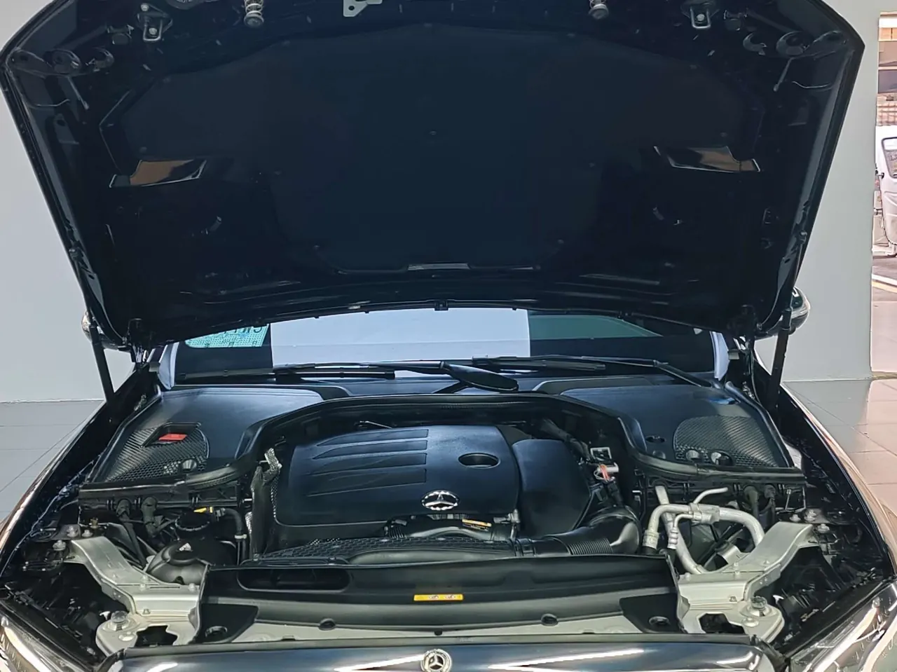 Mercedes Benz E Class 2020 E 300 L 2.0T Luxury Automatic Gear 17