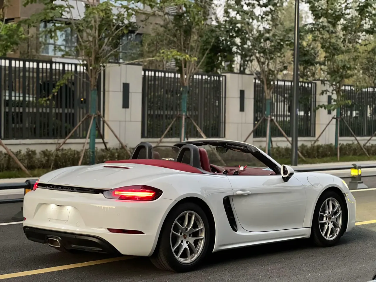 Porsche 718 (Imported) 2020 718 Boxer 2.0T Automatic 6