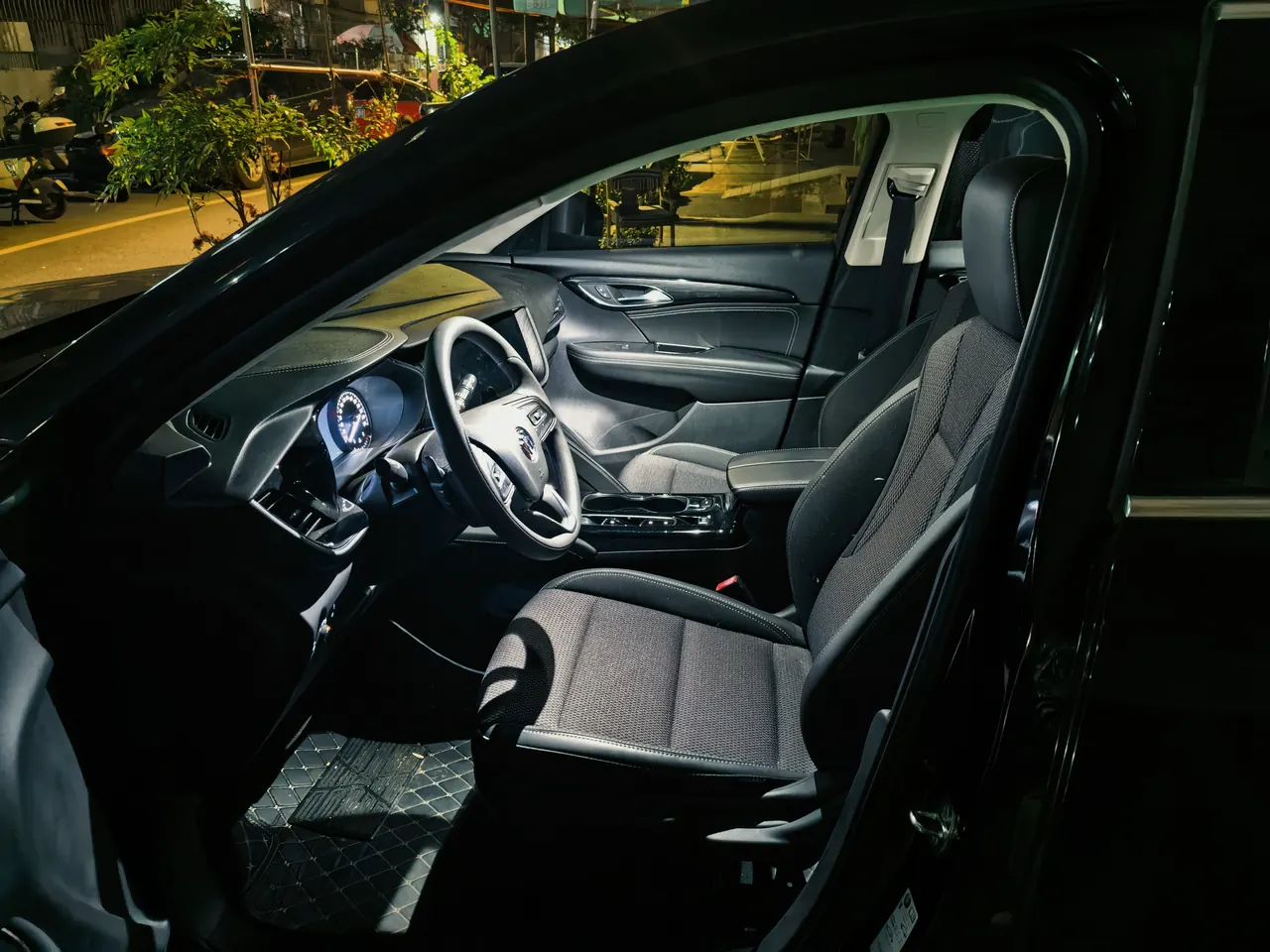Buick 2020 Angkewei S 2.0T 652T Two-Drive Elite Automatic Gear 2