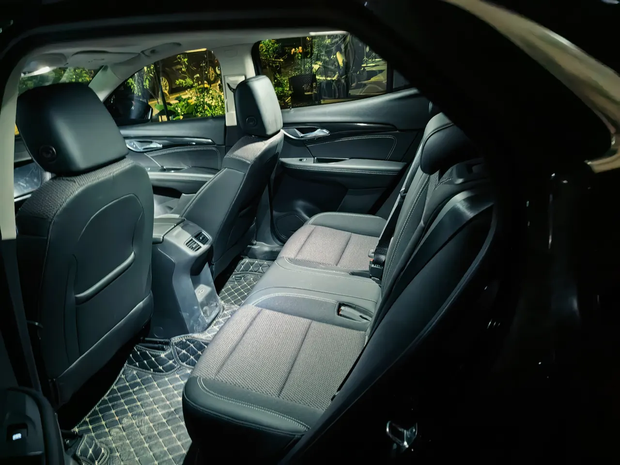 Buick 2020 Angkewei S 2.0T 652T Two-Drive Elite Automatic Gear 3