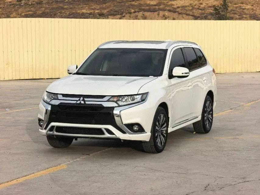 Mitsubishi 2020 Outlander 2.0 Stepless Two-Drive Smooth Edition 5-seat Automatic Gear - View 1