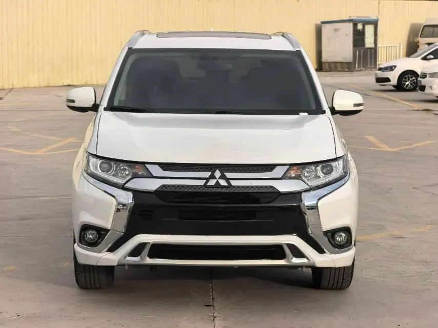 Mitsubishi 2020 Outlander 2.0 Stepless Two-Drive Smooth Edition 5-seat Automatic Gear 2
