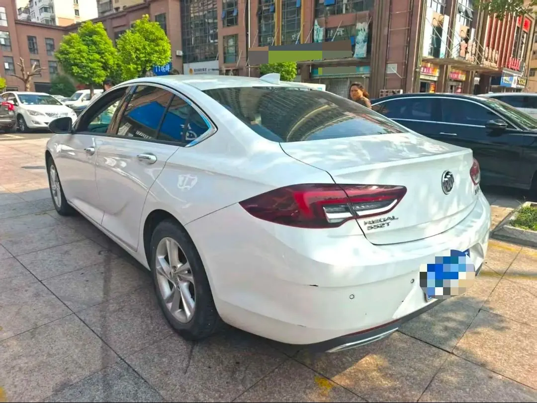 Buick 2020 Regal 1.5T 552T Elite Automatic Gear 4