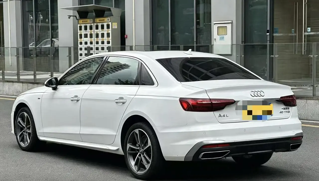 Audi 2020 A4L 2.0TFSI 40TFSI Fashion Dynamic Automatic 4