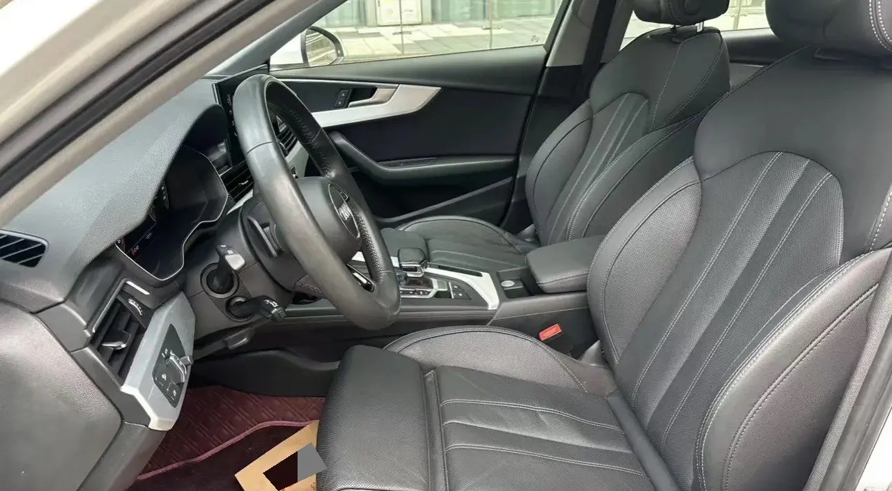 Audi 2020 A4L 2.0TFSI 40TFSI Fashion Dynamic Automatic 6