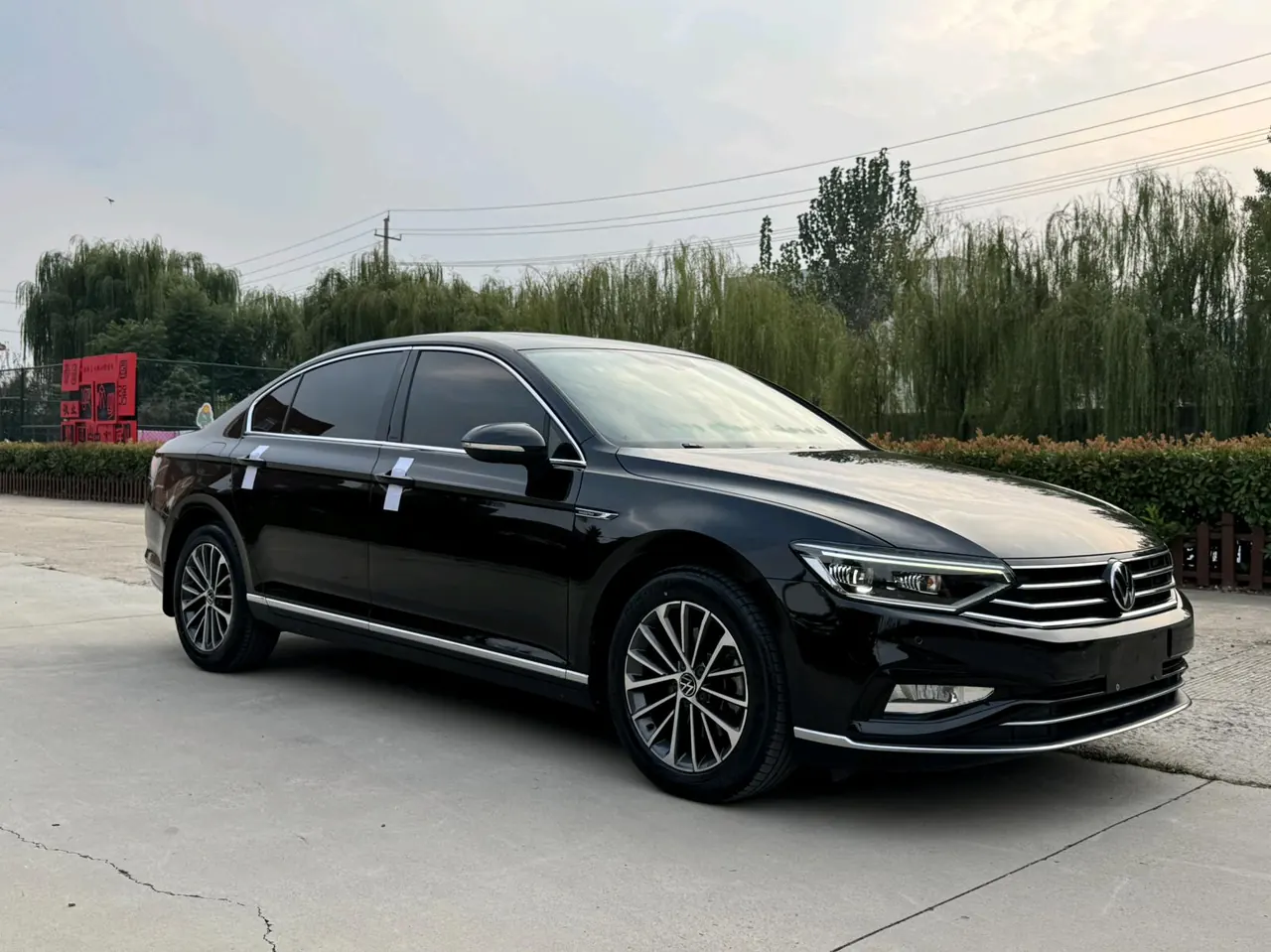 Volkswagen 2020 Magotan 2.0TSI 330TSI luxury automatic transmission 3