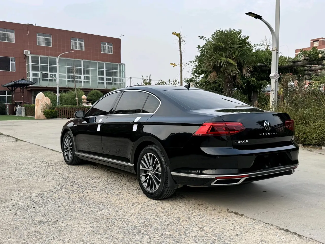 Volkswagen 2020 Magotan 2.0TSI 330TSI luxury automatic transmission 7