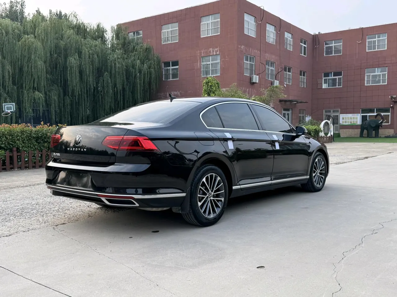 Volkswagen 2020 Magotan 2.0TSI 330TSI luxury automatic transmission 8