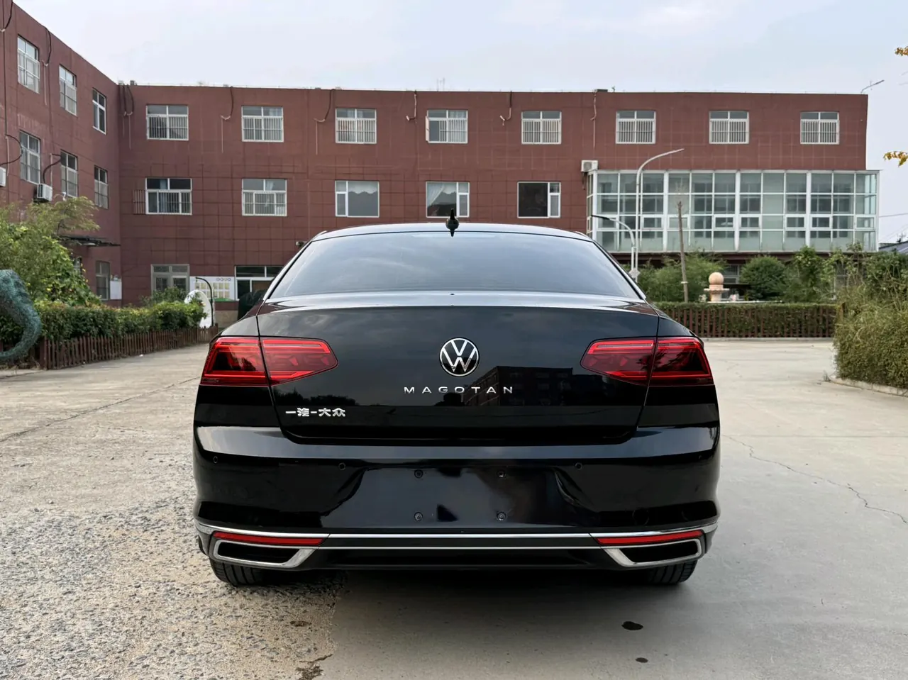 Volkswagen 2020 Magotan 2.0TSI 330TSI luxury automatic transmission 9