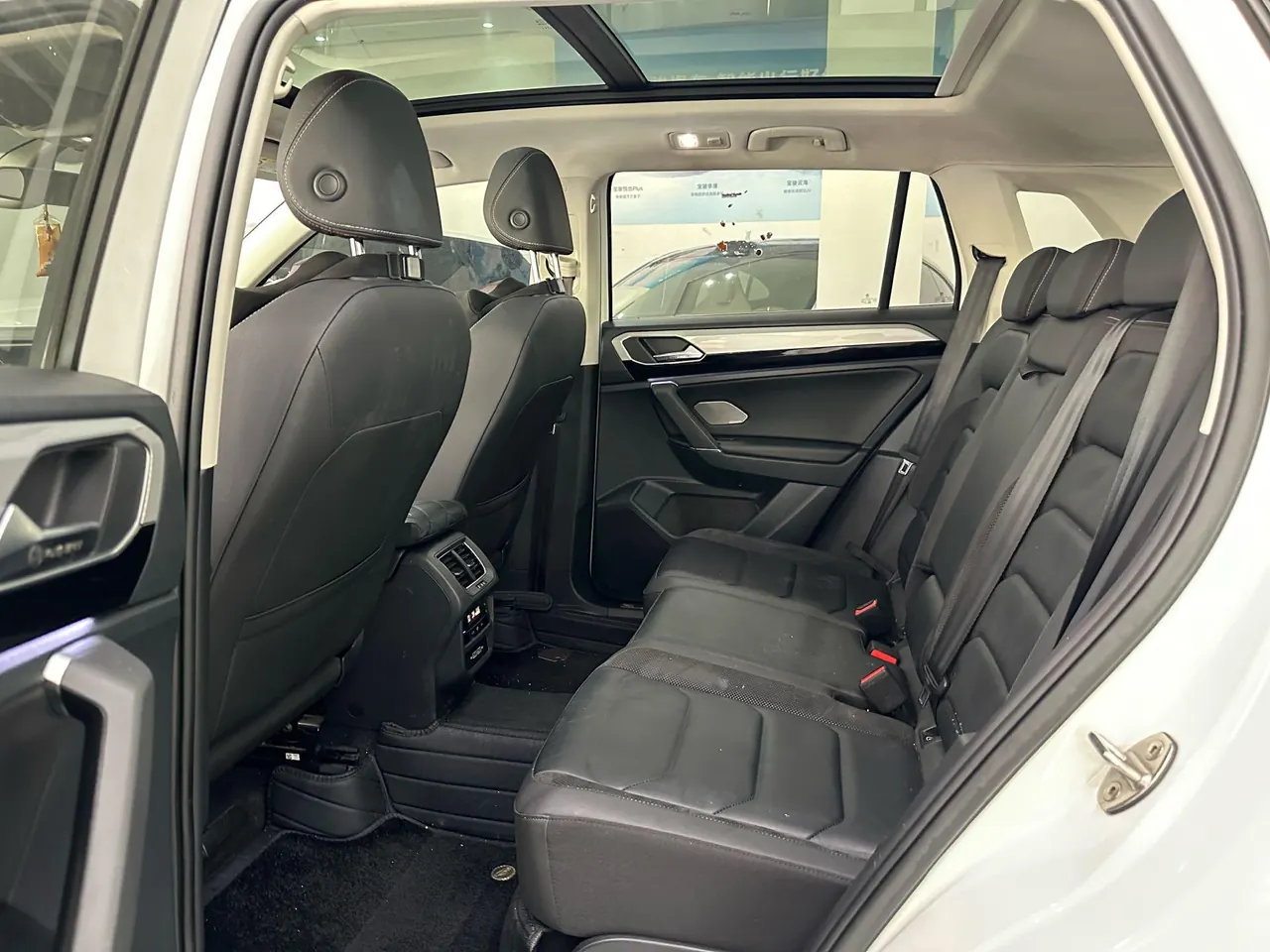 Volkswagen 2020 Tanyue 2.0TSI 330TSI Two-Drive Deluxe Smart Joint Edition Automatic Gear 6