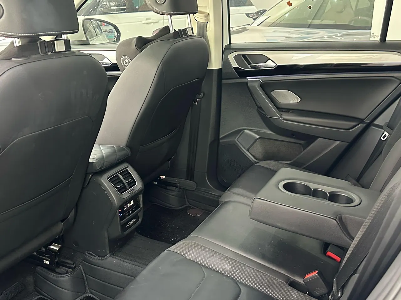 Volkswagen 2020 Tanyue 2.0TSI 330TSI Two-Drive Deluxe Smart Joint Edition Automatic Gear 9