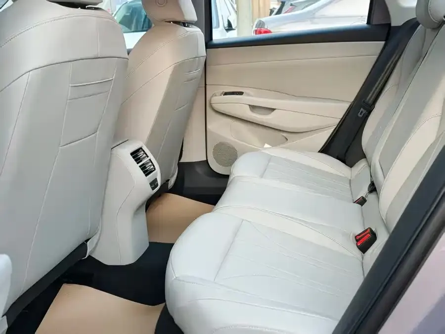 Volkswagen 2026 Lavida Pro 1.5TSI 300TSI Star Smart Edition Automatic Gear 2