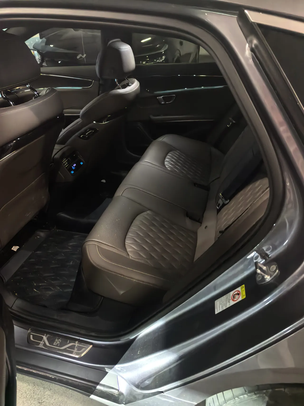 BYD 2020 Han DM 2.0T 4-wheel drive performance version noble automatic gear 6