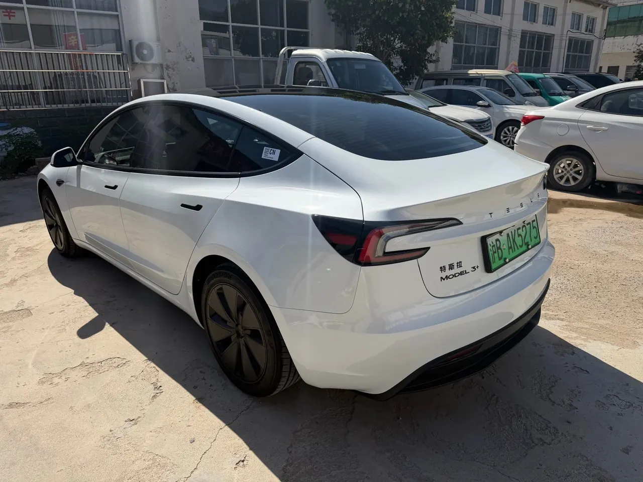 Tesla 2026 Model 3 rear-wheel drive version of automatic transmission 4