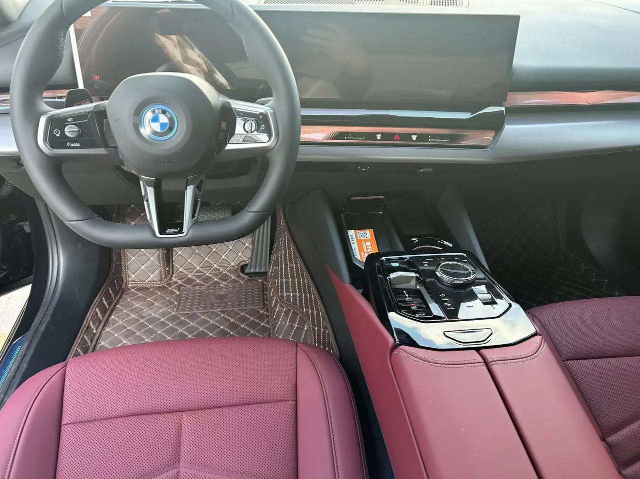 BMW 2026 i5 eDrive 35L M sports suit automatic gear 6