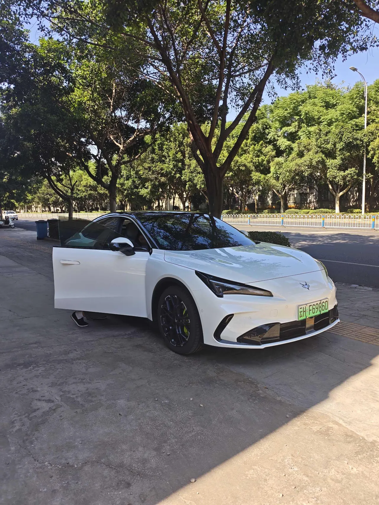 ARCFOX 2026 α S5 1450 Yuan Yuan Zhixing Edition 200kW Automatic Gear 3